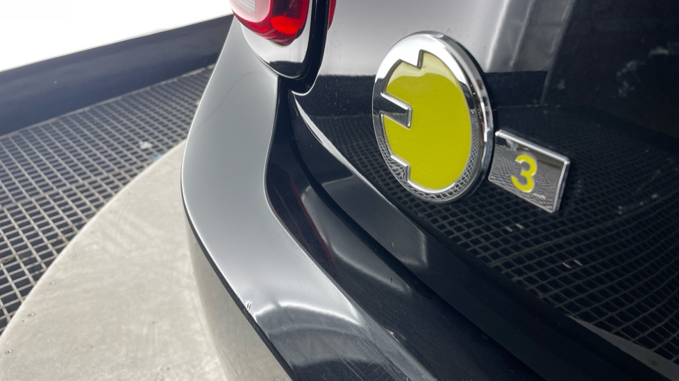 MINI Hatchback 135kW Cooper S Level 3 33kWh 3dr Auto Electric Hatchback - Image 44