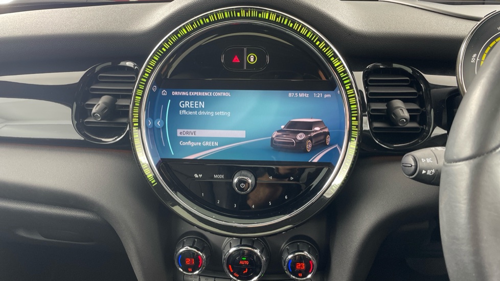 MINI Hatchback 135kW Cooper S Level 3 33kWh 3dr Auto Electric Hatchback - Image 73