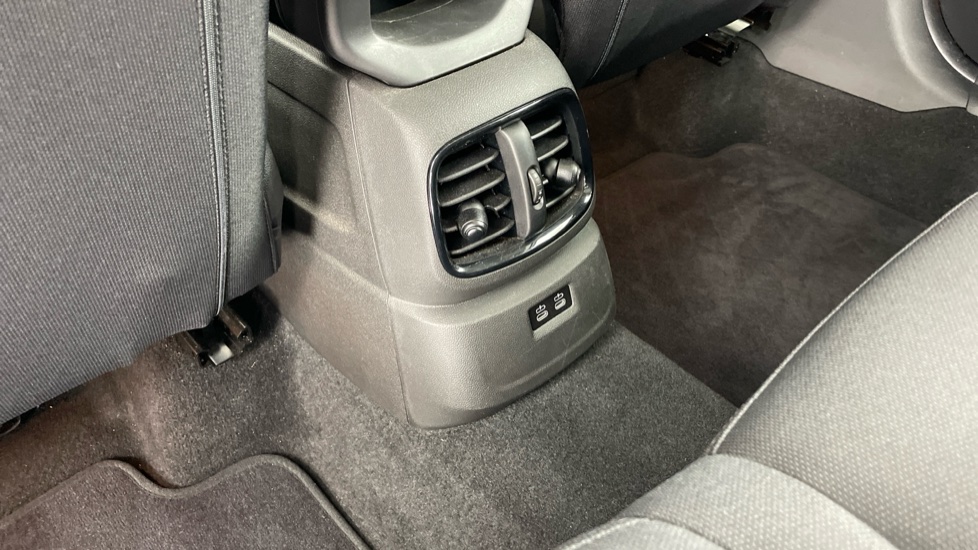 MINI Countryman 1.5 Cooper Classic Premium 5dr Auto Petrol Hatchback - Image 31