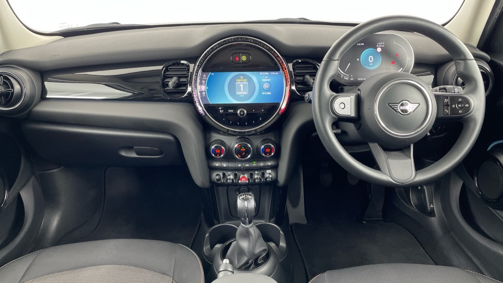 MINI Hatchback 1.5 Cooper Classic Premium 5dr Petrol Hatchback - Image 4