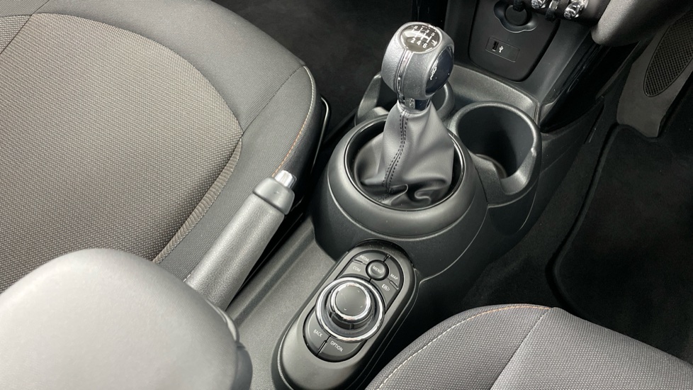 MINI Hatchback 1.5 Cooper Classic Premium 5dr Petrol Hatchback - Image 10