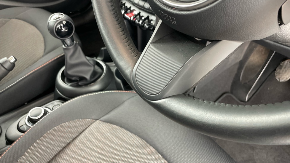 MINI Hatchback 1.5 Cooper Classic Premium 5dr Petrol Hatchback - Image 47