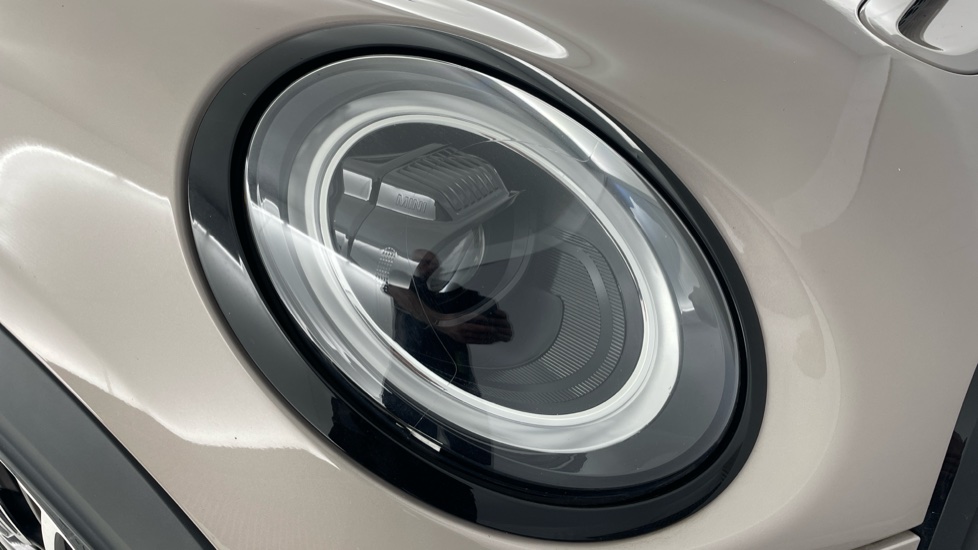 MINI Cooper 2.0 S Sport 5dr Auto Petrol Hatchback - Image 23