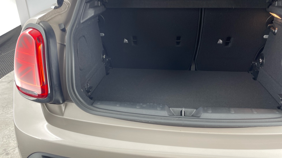 MINI Cooper 2.0 S Sport 5dr Auto Petrol Hatchback - Image 38