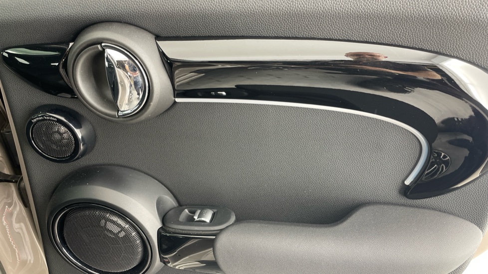 MINI Cooper 2.0 S Sport 5dr Auto Petrol Hatchback - Image 43