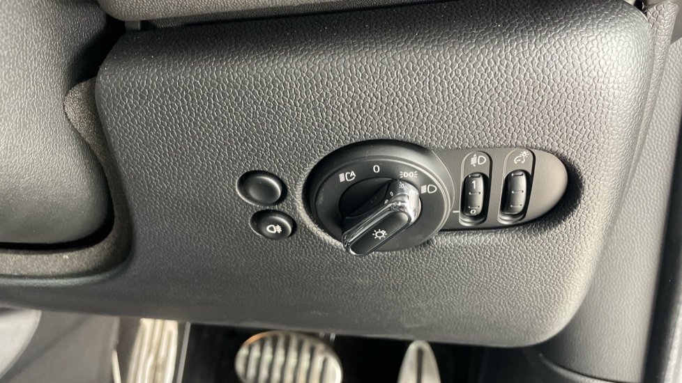 MINI Cooper 2.0 S Sport 5dr Auto Petrol Hatchback - Image 50