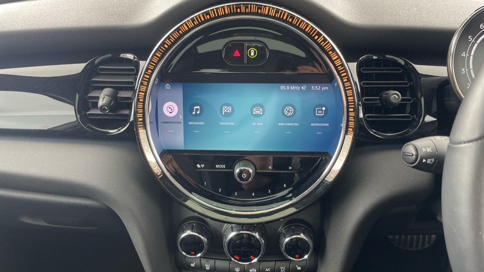 MINI Cooper 2.0 S Sport 5dr Auto Petrol Hatchback - Image 60