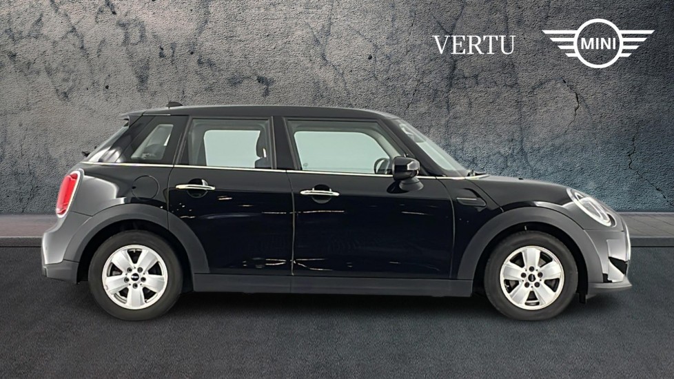 MINI Hatchback 1.5 Cooper Classic Premium 5dr Auto Petrol Hatchback - Image 3