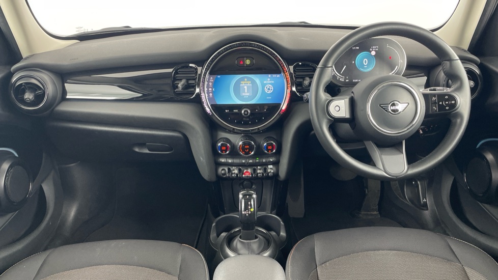 MINI Hatchback 1.5 Cooper Classic Premium 5dr Auto Petrol Hatchback - Image 4