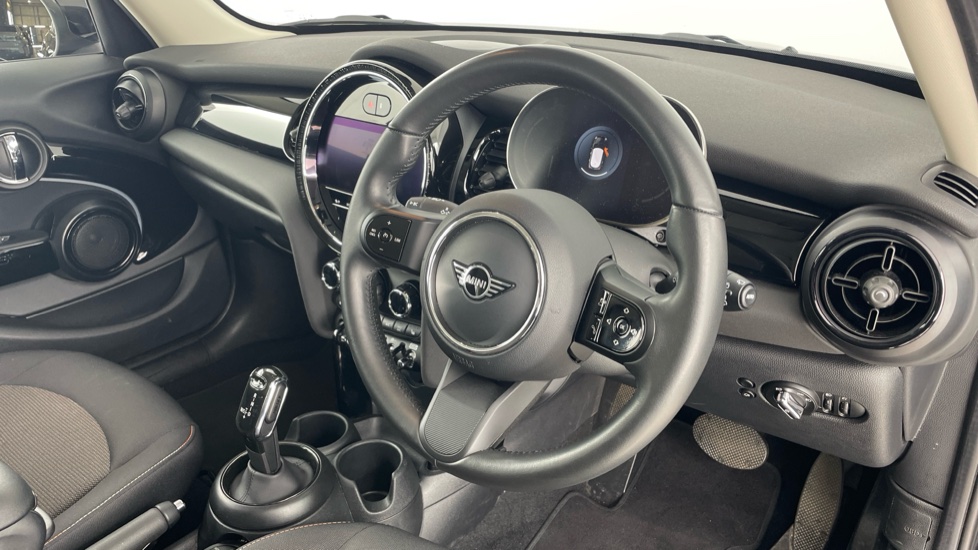MINI Hatchback 1.5 Cooper Classic Premium 5dr Auto Petrol Hatchback - Image 6