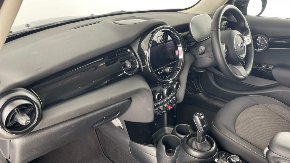 MINI Hatchback 1.5 Cooper Classic Premium 5dr Auto Petrol Hatchback - Image 7