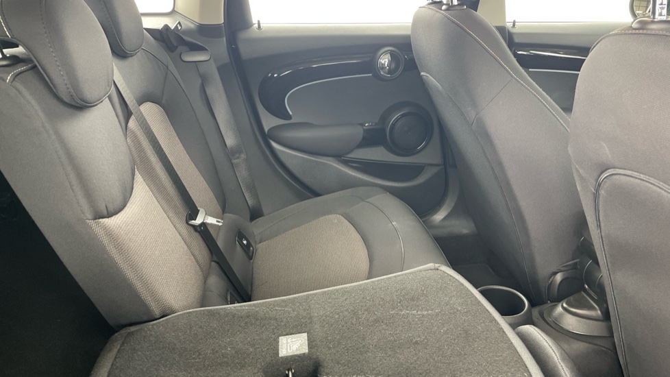 MINI Hatchback 1.5 Cooper Classic Premium 5dr Auto Petrol Hatchback - Image 43