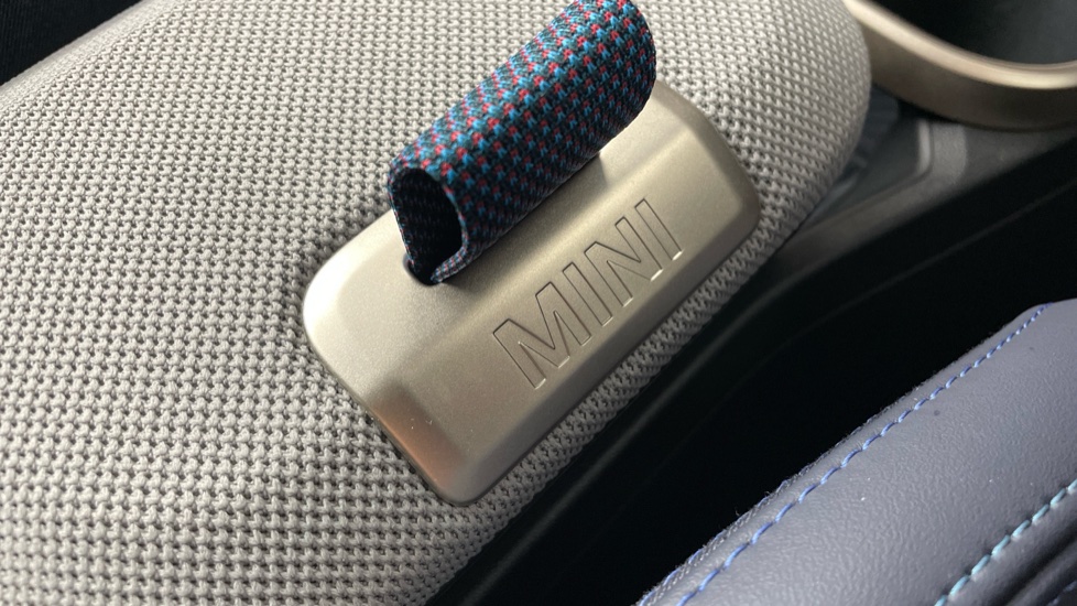 MINI Cooper 2.0 S Exclusive 3dr Auto Petrol Hatchback - Image 19