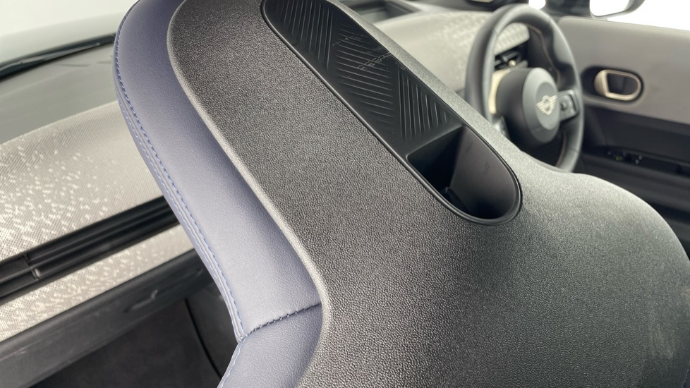 MINI Cooper 2.0 S Exclusive 3dr Auto Petrol Hatchback - Image 32