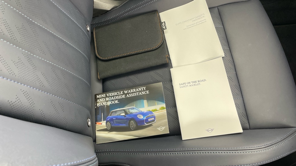 MINI Cooper 2.0 S Exclusive 3dr Auto Petrol Hatchback - Image 80