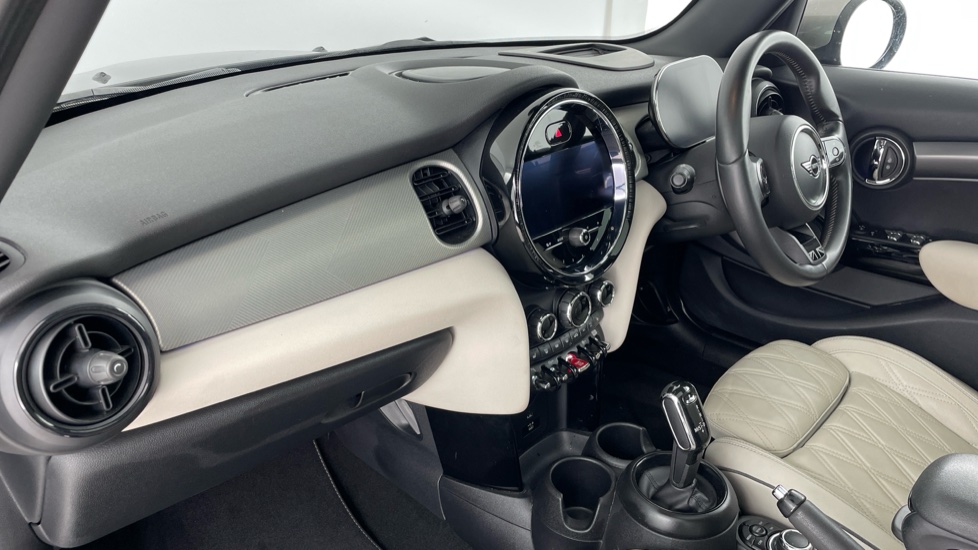 MINI Hatchback 2.0 Cooper S Exclusive 5dr Auto Petrol Hatchback - Image 7