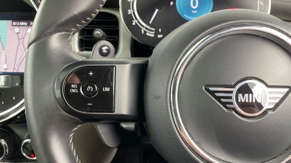 MINI Hatchback 2.0 Cooper S Exclusive 5dr Auto Petrol Hatchback - Image 17