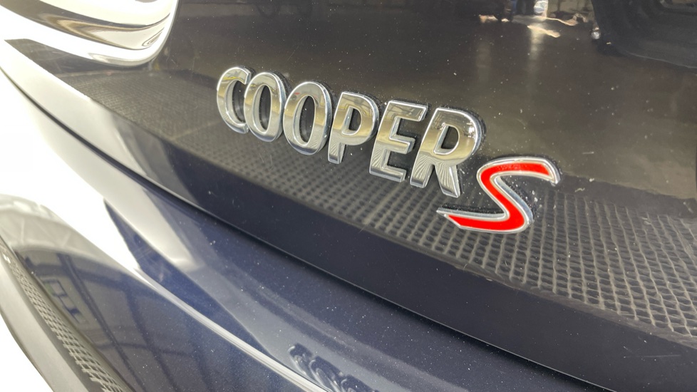 MINI Hatchback 2.0 Cooper S Exclusive 5dr Auto Petrol Hatchback - Image 41