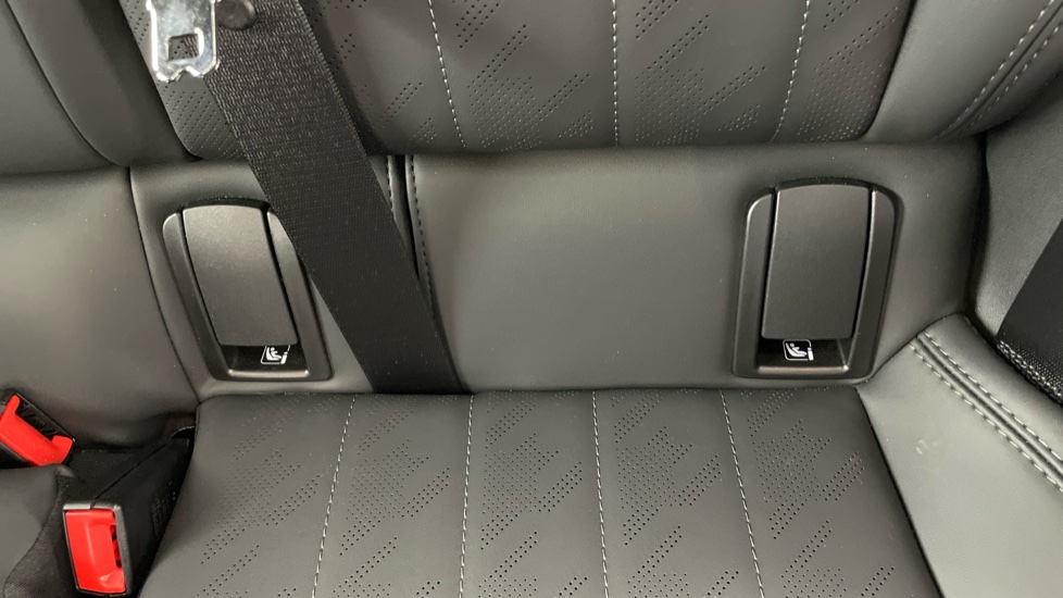 MINI Cooper 1.5 C Exclusive 5dr Auto Petrol Hatchback - Image 28
