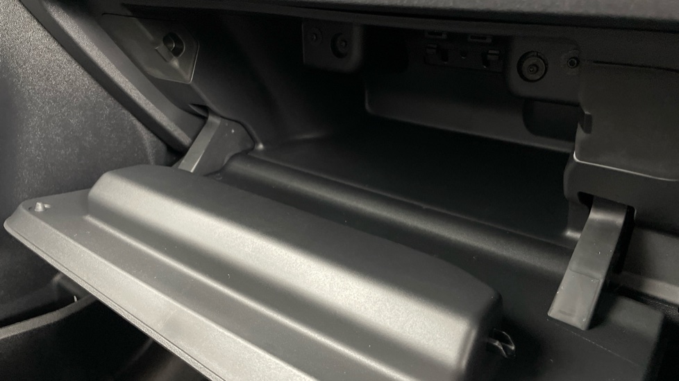 MINI Cooper 1.5 C Exclusive 5dr Auto Petrol Hatchback - Image 57