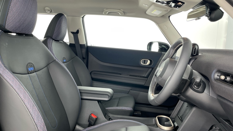 MINI Cooper 1.5 C Classic 3dr Auto Petrol Hatchback - Image 11
