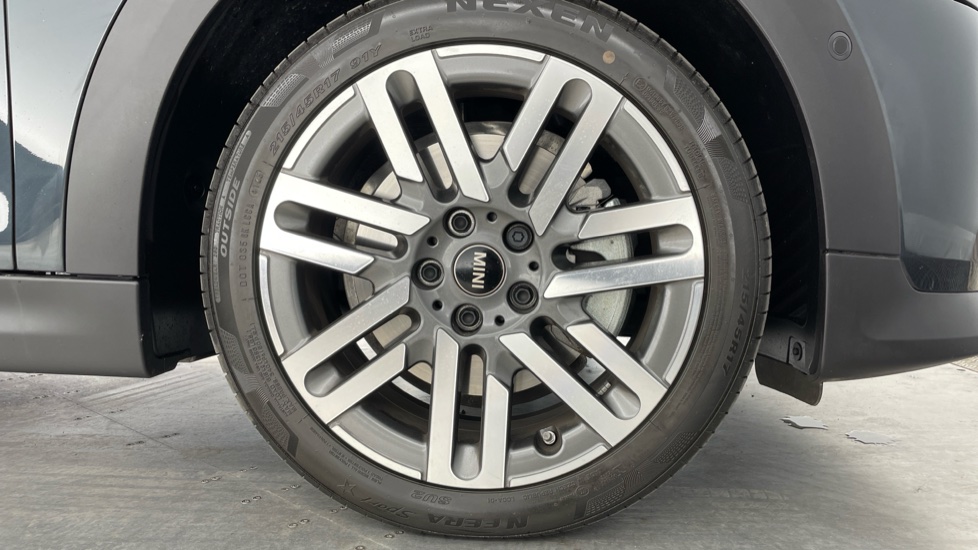 MINI Cooper 1.5 C Classic 3dr Auto Petrol Hatchback - Image 14