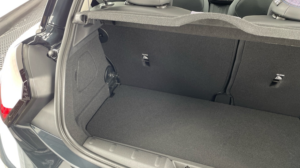 MINI Cooper 1.5 C Classic 3dr Auto Petrol Hatchback - Image 29