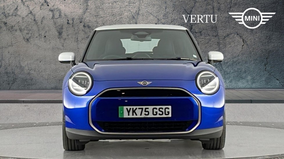 MINI Cooper 135kW E Exclusive 41kWh 3dr Auto Electric Hatchback - Image 16