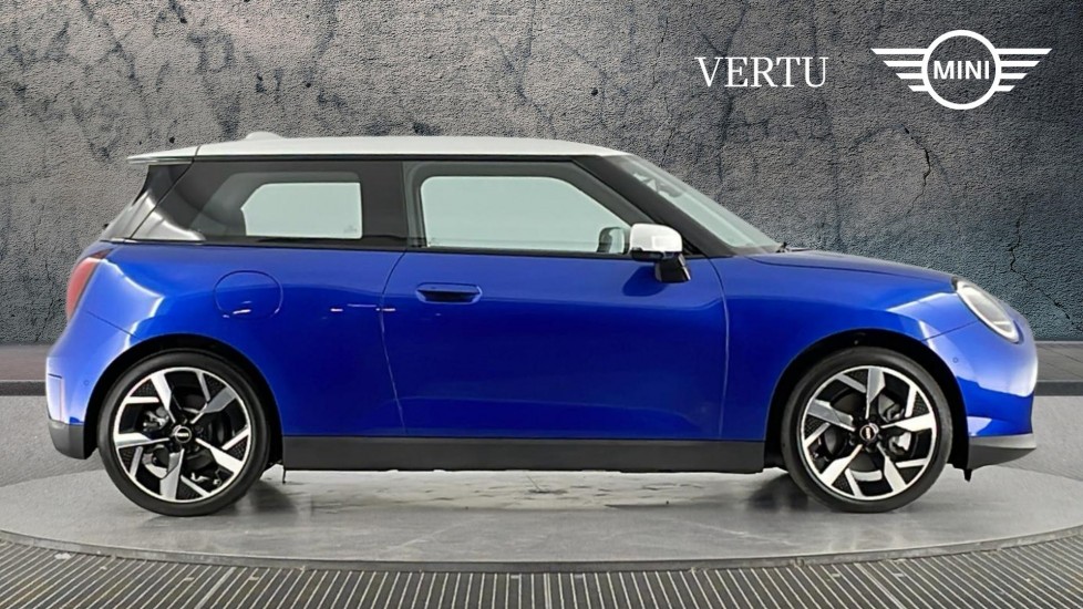MINI Cooper 135kW E Exclusive 41kWh 3dr Auto Electric Hatchback - Image 3