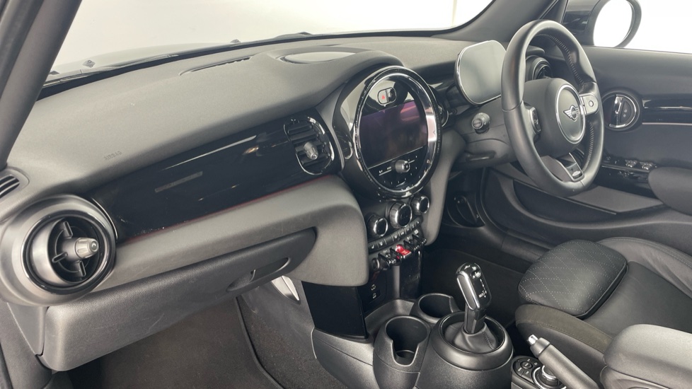 MINI Hatchback 1.5 Cooper Sport Premium 5dr Auto Petrol Hatchback - Image 7