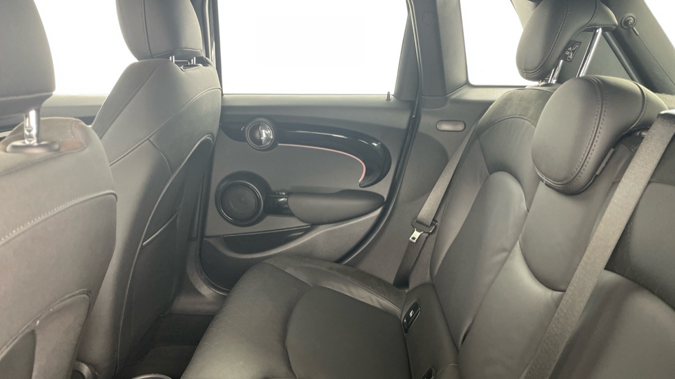 MINI Hatchback 1.5 Cooper Sport Premium 5dr Auto Petrol Hatchback - Image 12