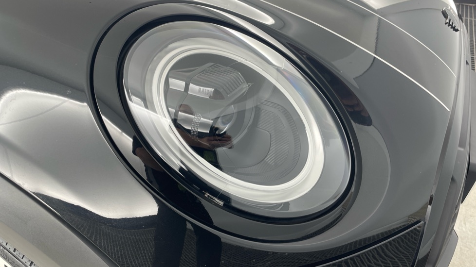 MINI Hatchback 1.5 Cooper Sport Premium 5dr Auto Petrol Hatchback - Image 23
