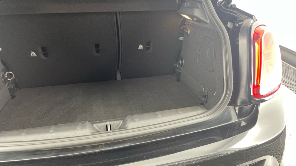 MINI Hatchback 1.5 Cooper Sport Premium 5dr Auto Petrol Hatchback - Image 39
