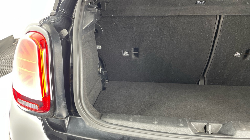 MINI Hatchback 2.0 Cooper S Sport 3dr Auto Petrol Hatchback - Image 39