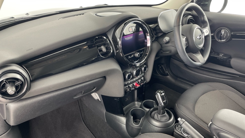 MINI Hatchback 1.5 Cooper Classic Premium 3dr Auto Petrol Hatchback - Image 7