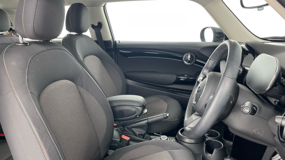 MINI Hatchback 1.5 Cooper Classic Premium 3dr Auto Petrol Hatchback - Image 11