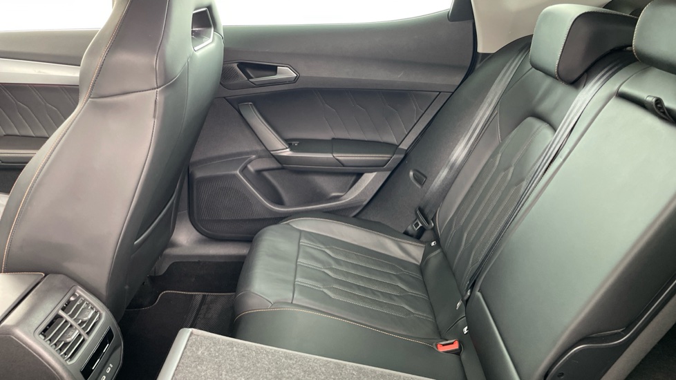 CUPRA Formentor 2.0 TSI 190 V2 5dr DSG 4Drive Petrol Estate - Image 39