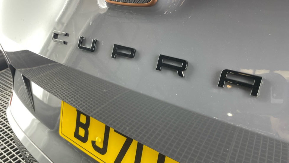 CUPRA Formentor 2.0 TSI 190 V2 5dr DSG 4Drive Petrol Estate - Image 43
