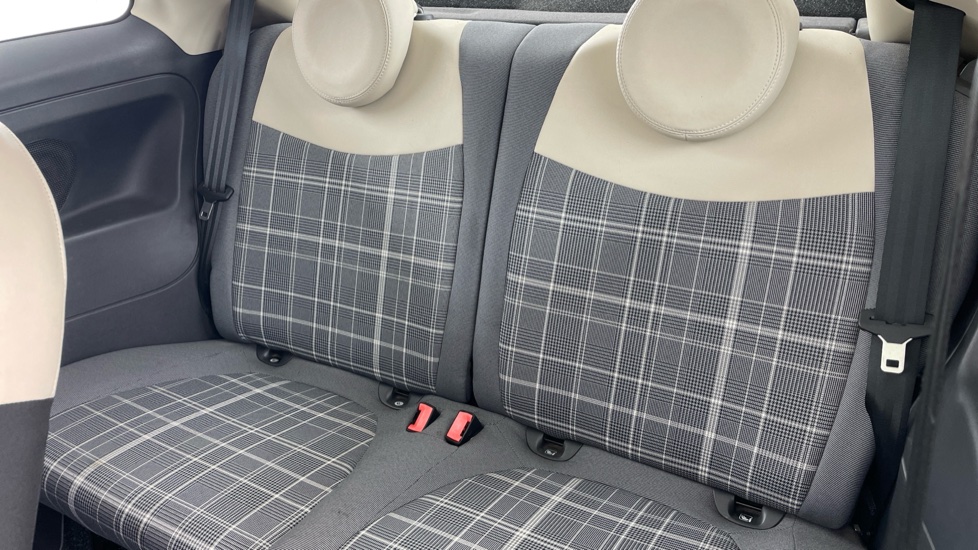 Fiat 500 1.2 Lounge 3dr Petrol Hatchback - Image 12