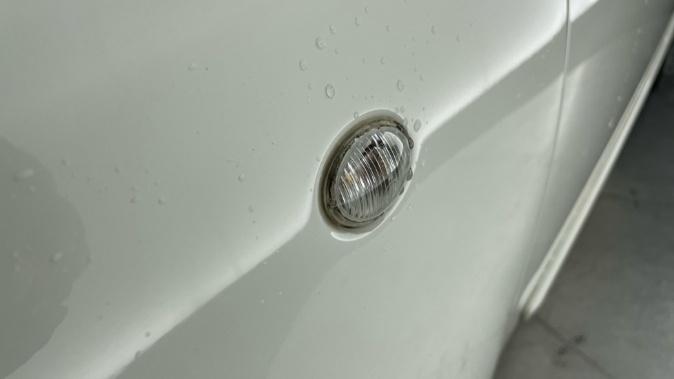 Fiat 500 1.2 Lounge 3dr Petrol Hatchback - Image 25