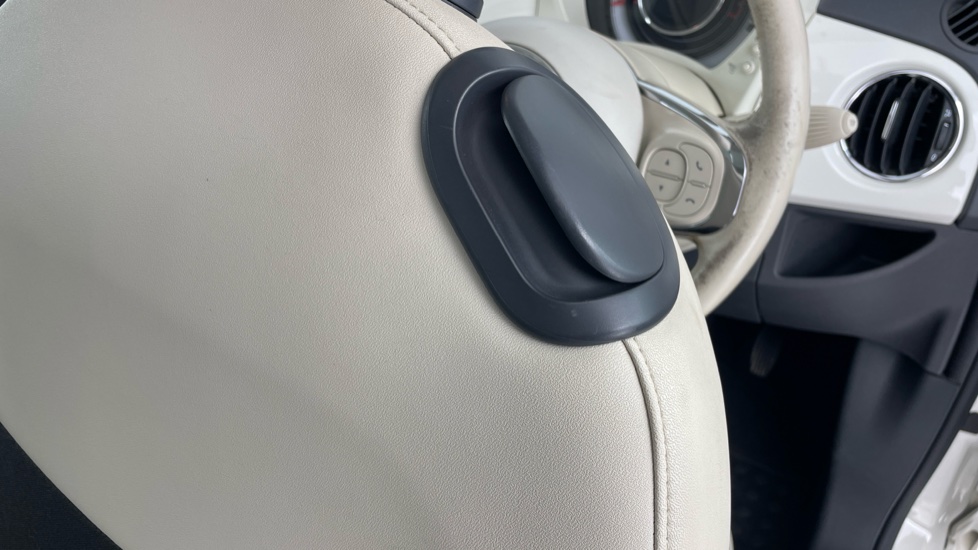 Fiat 500 1.2 Lounge 3dr Petrol Hatchback - Image 39