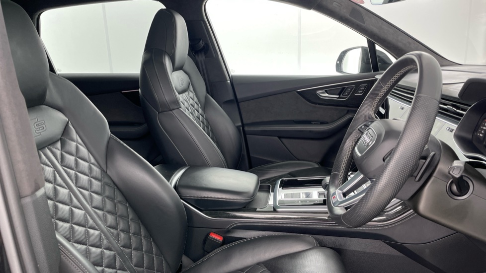 Audi Q7 SQ7 TFSI Quattro Vorsprung 5dr Tiptronic Petrol Estate - Image 11