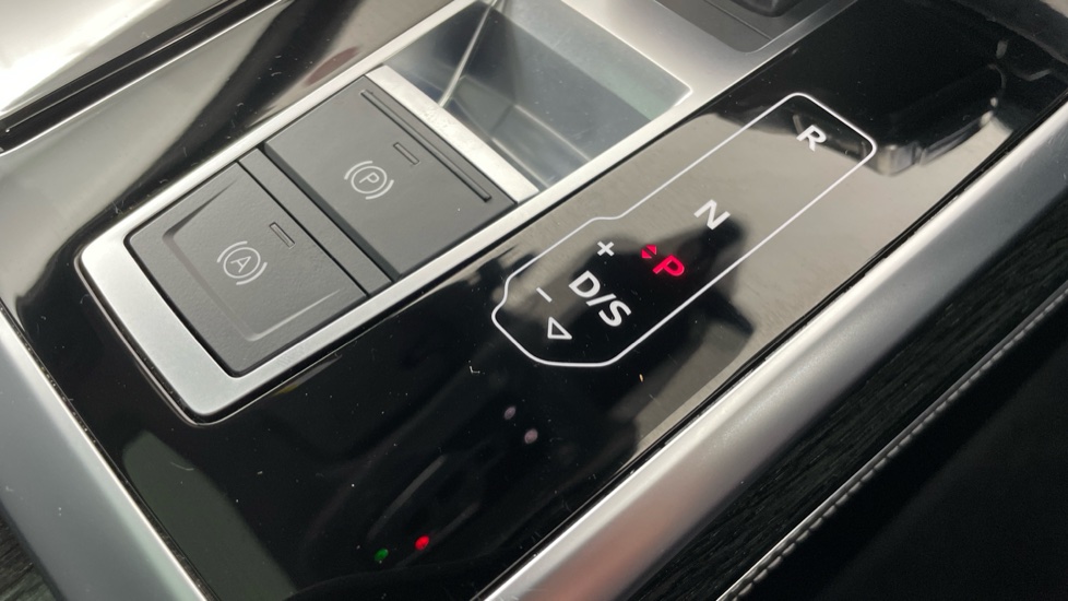 Audi Q7 SQ7 TFSI Quattro Vorsprung 5dr Tiptronic Petrol Estate - Image 19
