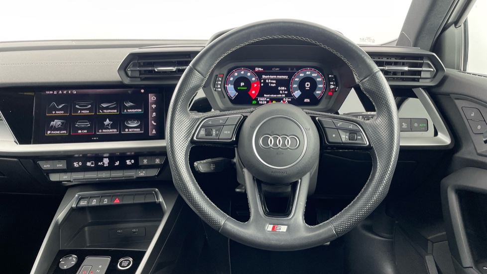Audi A3 35 TFSI S Line 5dr S Tronic Petrol Hatchback - Image 5