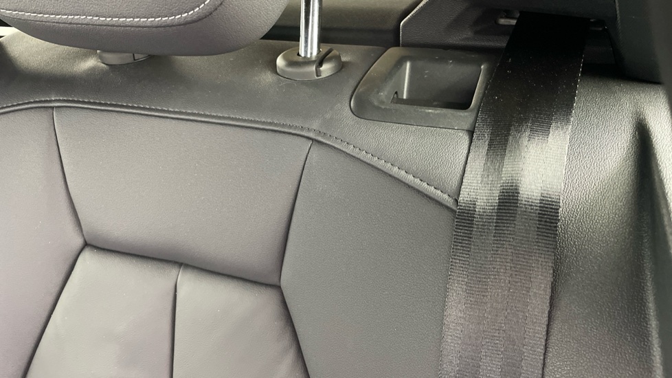 Audi A3 35 TFSI S Line 5dr S Tronic Petrol Hatchback - Image 33