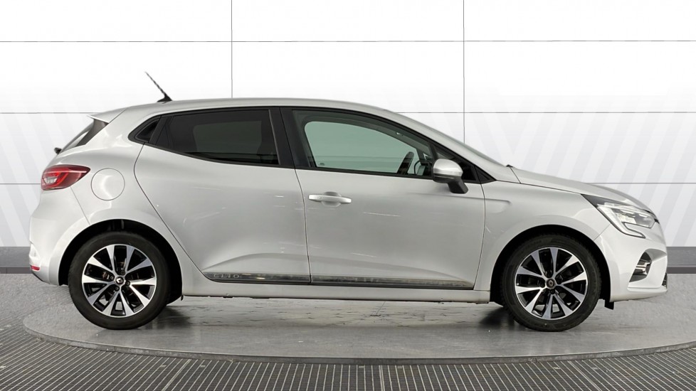 Renault Clio 1.0 TCe 100 Iconic 5dr Petrol Hatchback - Image 3