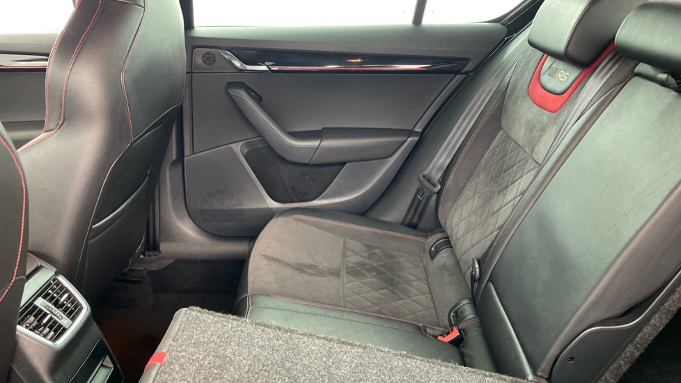 Skoda Octavia 2.0 TSI 245 vRS 5dr Petrol Hatchback - Image 36