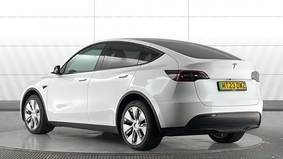 Tesla Model Y Long Range AWD 5dr Auto Electric Hatchback - Image 2
