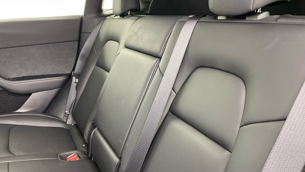 Tesla Model Y Long Range AWD 5dr Auto Electric Hatchback - Image 12