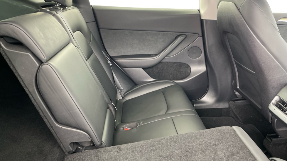 Tesla Model Y Long Range AWD 5dr Auto Electric Hatchback - Image 47